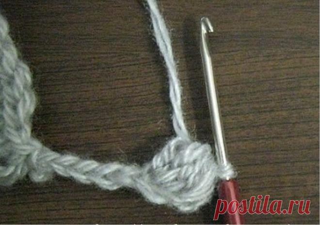 How to crochet pompons to trim the edge of the product