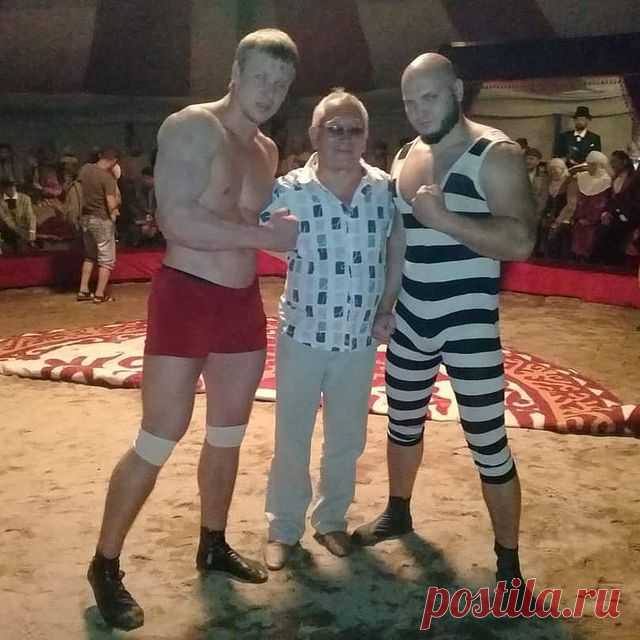 Photo by Евгений Простомолотов on August 07, 2021. May be an image of 3 people, people standing and indoor.