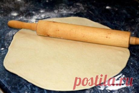 Рецепт тонкого теста для пиццы за 5 минут.