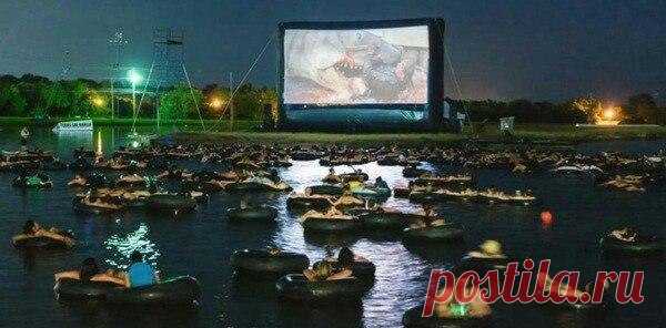 Просмотр фильма Челюсти / Занимательная реклама