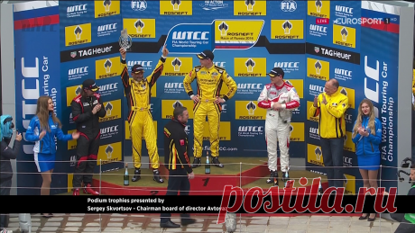 Второй дубль для Lada Sport на Moscow Raceway в основной гонке.