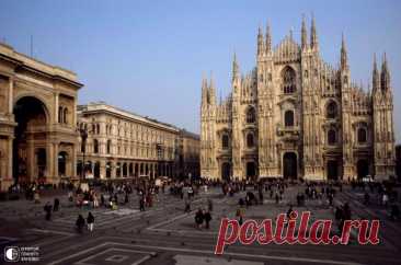 Миланский собор (итал. Duomo di Milano) - кафедральный собор в Милане. Построен в готическом стиле из белого мрамора. Строительство начато в 1386 году, однако завершилось оно лишь в начале XIX века, когда по распоряжению Наполеона было закончено оформление фасада. Некоторые детали, доделывались и позже: вплоть до 1965 года. Миланский собор - один из...