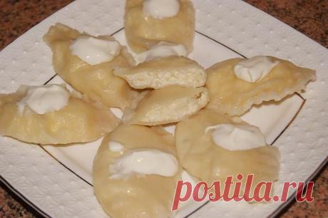 Вареники с творогом ( тесто на минералке )..