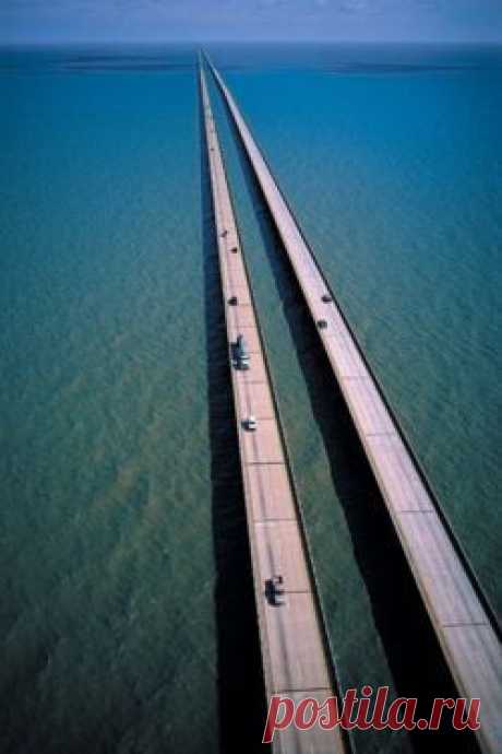 Lake Pontchartrain Bridge - Longest Bridge in the world  |  Найдено на сайте buzzle.com.