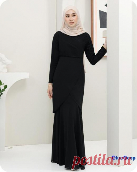Embrace the Floral Trend: Abayas with Botanical Prints