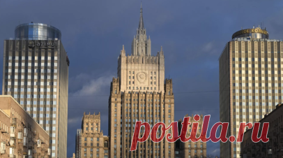 Семьи арестованных в Таиланде россиян просят МИД помочь вернуть мужчин в Россию. Родственники россиян Егора Глебова и Романа Бережного, арестованных в Таиланде по запросу США в феврале, просят МИД России помочь вернуть мужчин на родину. Сейчас американский Минюст обвиняет их в кибермошенничестве. Читать далее