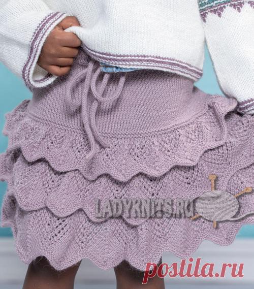 Вязанная спицами юбка с воланами для девочки от 2 до 8 лет