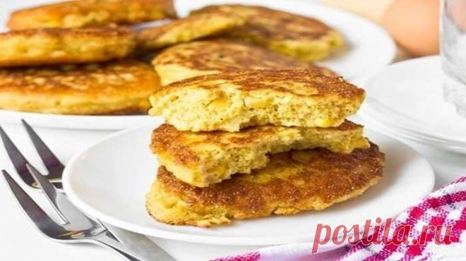 Оладьи с сыром и кукурузой Эти оладьи с сыром и кукурузой можно быстро приготовить на завтрак, и утренняя чашка чая или кофе будет значительно приятнее с этим вкусным дополнением