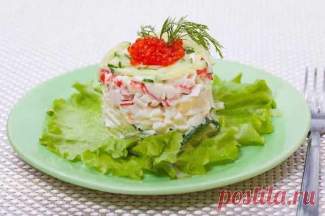 Салат из кальмаров и красной икры