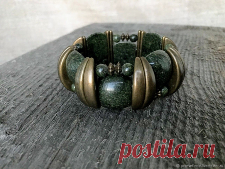 Wide bracelet made of natural stones. Decoration in the style boho – купить на Ярмарке Мастеров – GHNG7COM | Bead bracelet, Voronezh Wide bracelet made of natural stones. Decoration in the style boho в интернет-магазине на Ярмарке Мастеров. A massive bracelet made of stone
  
 Stylish wide bracelet from natural stones coil. Very easy to put on and wear because the jewelry is assembled on the elastic. Complete with original hardware in bronze, which sets off the Matt stones of the coil.