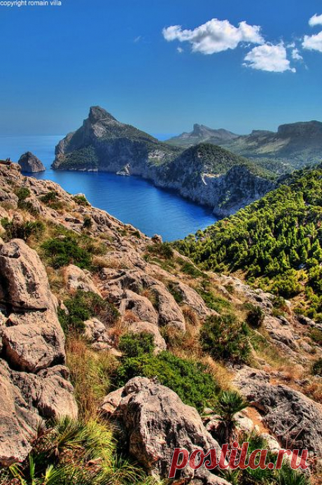 Cabo de Formentor, Mallorca, Spain
от romvi   |  Pinterest • Всемирный каталог идей