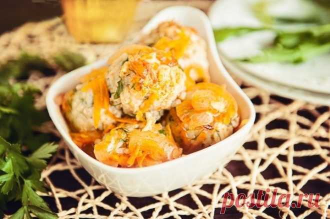 Рыбные тефтели 
• источник Домашняя Кулинария •

Рыбные тефтелиБлагодаря кабачку, добавленному к рыбному фаршу, тефтели получаются необыкновенно нежными.Ингредиенты:Филе рыбы (например, минтая) — 600 гКабачки — 200 …