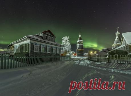 Конецдворье, село в Архангельской области на одном из островов в дельте Северной Двины. Фотограф – Михаил Карпов. Доброй ночи.