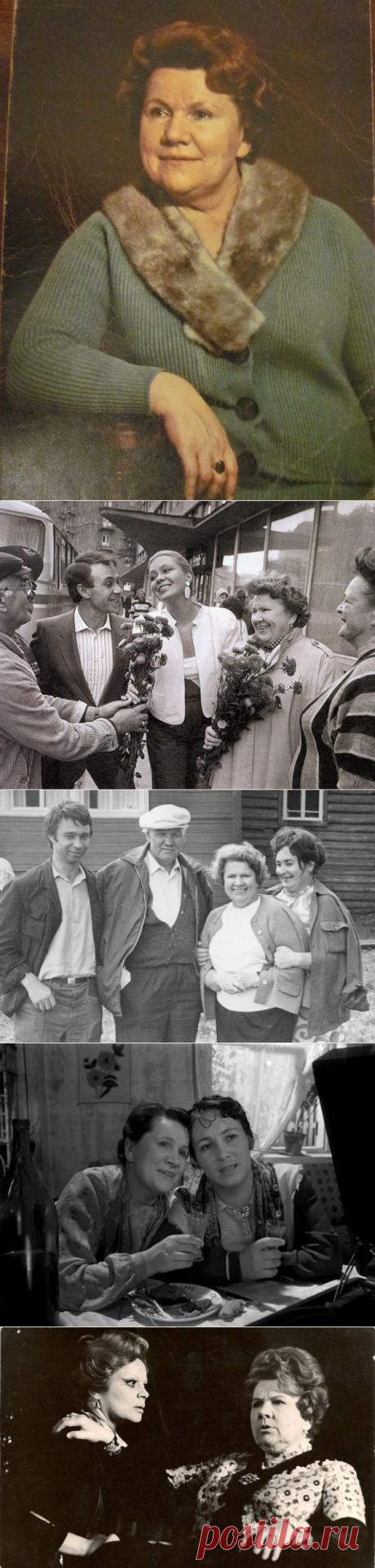 Нина Сазонова - «Женщина из народа». На творческих вечерах зрители всегда просили её спеть, и она исполняла знаменитые песни, которые исполняла в фильмах: &quot;Сестричка&quot; и &quot;Стою на полустаночке&quot;, &quot;Ромашки спрятались&quot; и &quot;Вальсок&quot;.Героиней Сазоновой всегда была настоящая русская женщина — с сильным характером и особенной жизнестойкостью.