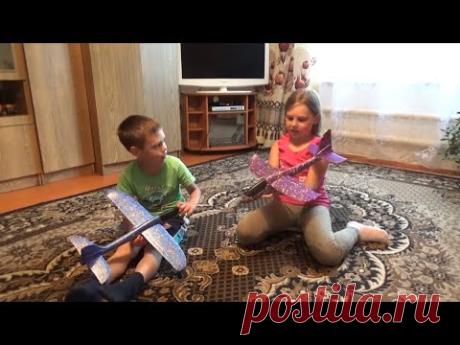 Детские игры с мамой от канала Kids Russian Show - YouTube