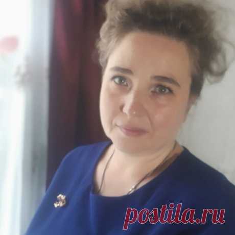 Это сладкое слово "свобода"...
Как часто мы о ней мечтаем.
Но, что именно для нас означает это слово?
⠀
Если свободу воспринимать как "ничего не делание", "ни до кого нет дела", "не приставай ко мне никто"- такая позиция привед лишь к тому, что очень скоро человек окажется в вакууме.
Показать полностью...