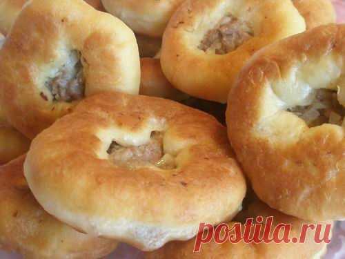Самые румяные и аппетитные: готовим беляши / Простые рецепты