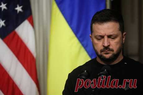Зеленского предупредили о гражданской войне на Украине. Подрыв гранат в сельсовете в Закарпатье сигнализирует о скором начале гражданских войн на Украине, предупредил бывший советник экс-президента страны Леонида Кучмы Олег Соскин. По его мнению, подобных случаев, как в Закарпатье, будет больше. «Будет противоборство, оно уже начинается», — заявил он.