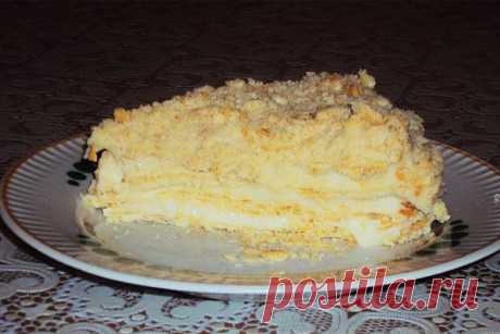 Слоеный торт &quot;Золушка&quot;

Торт этот из простого слоёного теста, со вкусным масляно-заварным кремом. Золотистый, ароматный торт нравится и взрослым, и детям! Да и готовится не сложно!