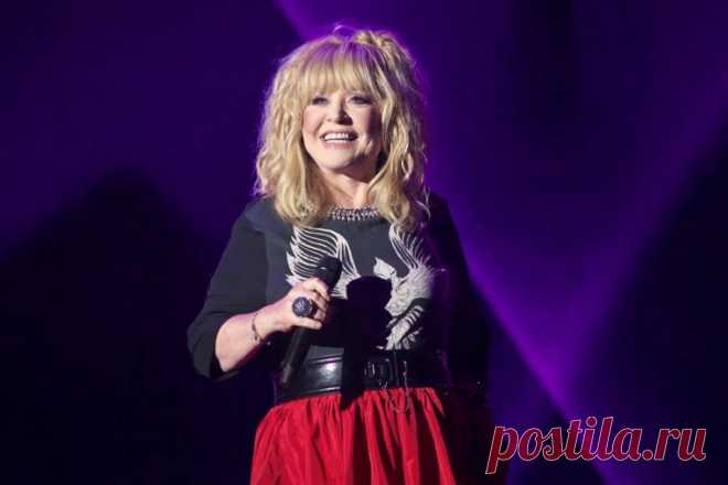 16-9-25--При котором Пугачеву ЛИШАТ ЗВАНИЯ НАРОДНОЙ АРТИСТКИ: мнение депутата Госдумы