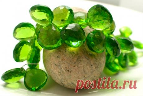 Искусственный хризолит и подделка, как отличить натуральный от синтетического