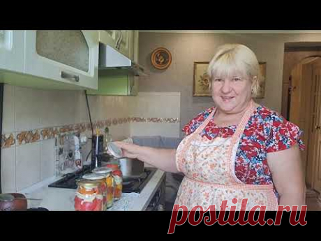 Помидоры дольками. Пальчики оближешь.