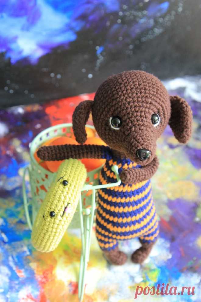 PDF Такса Риччи крючком. FREE crochet pattern; Аmigurumi animal patterns. Амигуруми схемы и описания на русском. Вязаные игрушки и поделки своими руками #amimore - такса, собака, пёс, собачка, щенок, пёсик.