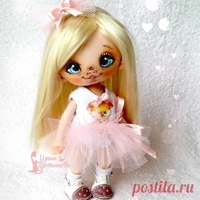 Маленькая Сладкая Розовость)Мне она напоминает сладкую вату😄Малышка мамина)
#Сладулькиотириски  #детство #handmade_nation #ярмаркамастеров #handmadedoll #handmade  #кукларучнойработы #коллекционнаякукла #единственныйэкземпляр #текстильнаякукла #ручнаяработа #doll #сделановручную #dollartist #сделанослюбовью #авторскаякукла  #mycreativ_world #my_handmade_look #market_masteroff #hand_made_and_art #малыши #детки 
#мастеркрафт #wow_dolls #интерьернаякукла