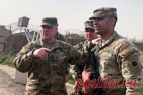 В США заявили о неготовности сокращать военное присутствие в Сирии. США не собираются сокращать военное присутствие в Сирии. Такое решение в Америке приняли в связи с ударами по своим базам. Базы США на месторождениях «Омар» и «Конико» в сирийской провинции Дейр-эз-Зор подверглись ракетному обстрелу вечером 24 марта. По «Конико» выпустили восемь ракет. Они упали на базе и около нее.