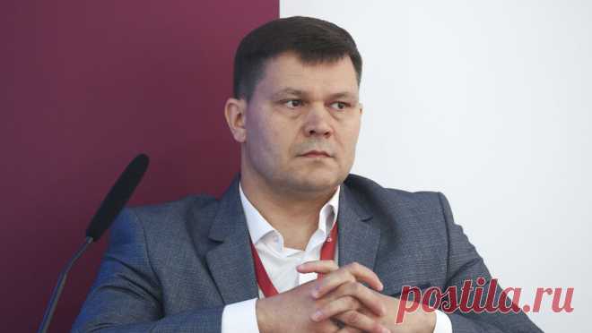 В Вологде отменили концерт на площади из-за обстрелов Белгорода. Власти Вологды отменили массовые новогодние гуляния, включая концерт на центральной площади в новогоднюю ночь, а также ряд мероприятий 1 и 2 января из-за обстрела Белгорода со стороны Вооруженных сил Украины (ВСУ). Об этом написал мэр ...