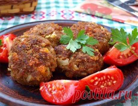 Сочные котлеты с сыром и жареным луком