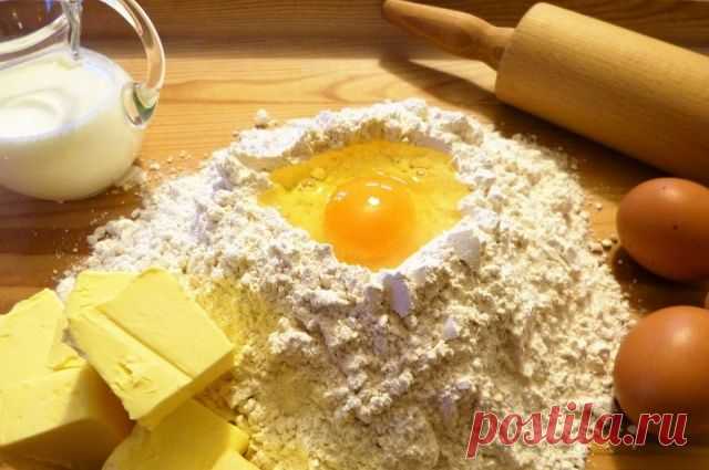 Для худого кошелька. Рецепты для тех, кто  живёт в режиме экономии Январь - тяжёлое время для  наших кошельков. Предновогодние траты и высокие праздничные цены наносят  изрядный урон семейному бюджету. Впору затянуть пояса и запастись экономными рецептами.