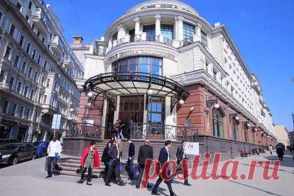 Рособрнадзор объявил предостережения российским вузам. К каким учебным заведениям возникли вопросы и чем недовольны в ведомстве?