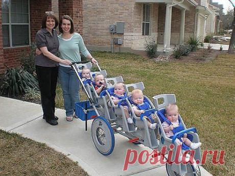 Едут навещать папу, в психбольницу....)))