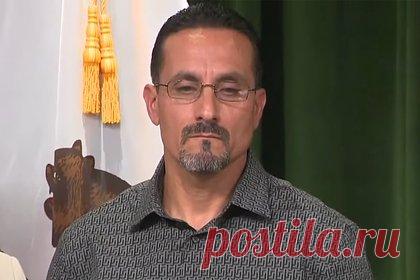 Мужчина провел за решеткой 28 лет и оказался невиновным. Герардо Кабаниллоса приговорили к тюремному заключению в 1996 году. Суд тогда пришел к заключению, что он был одним из двух вооруженных мужчин, которые ограбили пару и изнасиловали женщину. Однако новый анализ ДНК показал, что Кабаниллос не имел отношения к изнасилованию.