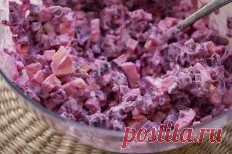 Мой любимый легкий свекольный салатик: удивительно простой и вкусный! Прекрасное дополнение к любому блюду!