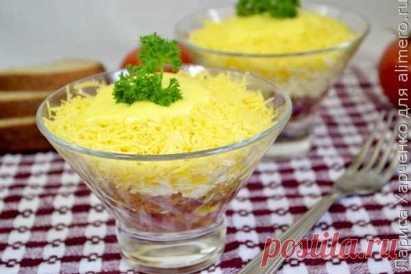 Салат с яблоком, сыром и яйцом