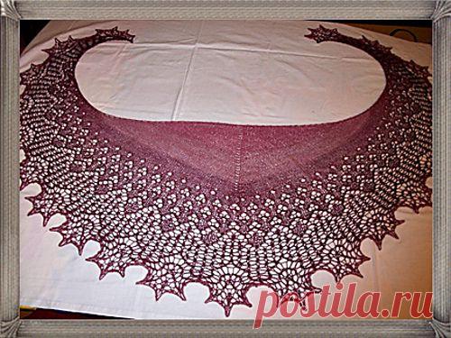 Мини-шаль LazyLara от Birgit Freyer .