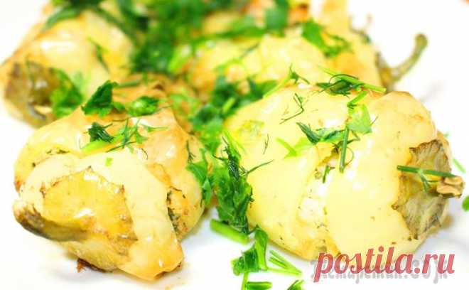 Перец фаршированный брынзой и яйцом