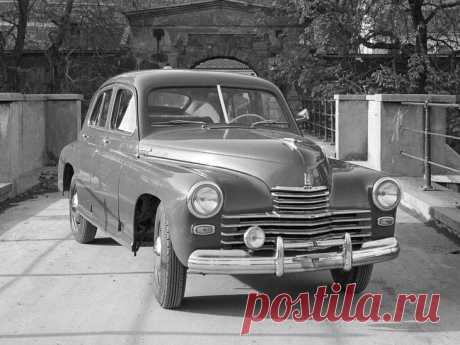 История польского автопрома 65 лет тому назад, 6 ноября 1951, года в столице Польши стартовал выпуск первых послевоенных легковушек. Весьма занимательная история «Варшавы» — в девичестве нашей советской «Победы» ГАЗ-М20 — в очер...
