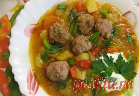 Շաբաթը մեկ անգամ Մելքոն վարժապետը աշակերտներին կրկնել էր տալիս հայոց այբուբենը։ Աշակերտները պարտավոր էին անգիր ասել բոլոր տառերը, դրանք զուգակցելով հայ շինականների առավոտյան կանչերի հետ։ Այբուբենը սերտելու այս եղանակը Մելքոն վարժապետն էր մշակել ոտանավորի ձևով, նպատակ ունենալով հայոց գրերի պատկերը և հաջորդական կարգը ամուր դրոշմել իր սաների հիշողության մեջ։ Այնպես պետք է արտասանեին, որ թվար, թե առավոտ է, և ռանչպարները իրար ձայն տալով շտապում են դաշտային աշխատանքի։