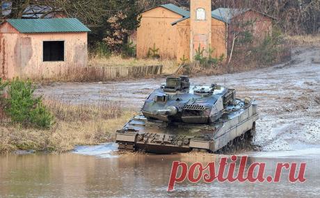 В Варшаве допустили изоляцию Берлина из-за отказа поставить танки Киеву. Польша пообещала поставить Украине танки Leopard и считает, что на Германию должно надавить международное сообщество, чтобы она тоже согласить отправить их Украине. Берлин ожидает, что первым свои танки даст Киеву Вашингтон