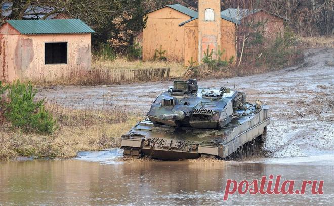 В Варшаве допустили изоляцию Берлина из-за отказа поставить танки Киеву. Польша пообещала поставить Украине танки Leopard и считает, что на Германию должно надавить международное сообщество, чтобы она тоже согласить отправить их Украине. Берлин ожидает, что первым свои танки даст Киеву Вашингтон
