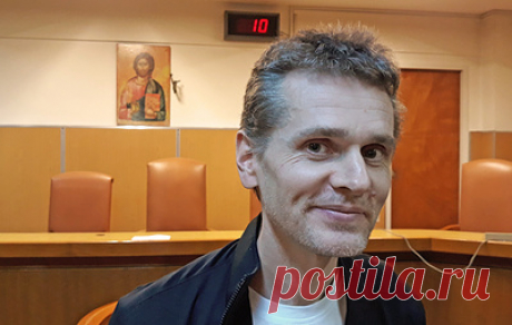 Адвокат Винника заявил о надежде на освобождение своего подзащитного в зале суда. Аркадий Бух при этом отметил, что пока есть невысокие шансы такого исхода