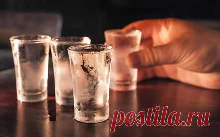 В чем различие между водкой, водкой особой и настойкой? | Еда и кулинария