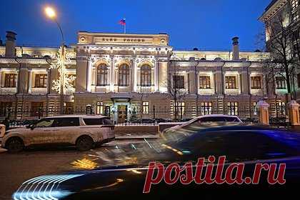 В России выявили тысячи финансовых пирамид. По итогам 2023 года в России удалось выявить более 5,7 тысячи финансовых пирамид и нелегальных поставщиков финансовых услуг. Показатель превысил значение 2022-го на 15,5 процента, сообщает ТАСС со ссылкой на статистические данные аналитиков Центробанка (ЦБ). Прирост количества выявленных пирамид составил 46 процентов.
