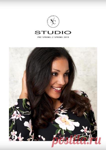 Lookbook женской одежды plus размеров датского бренда Studio весна 2019