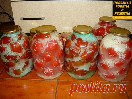Помидоры с чесноком (в снегу)