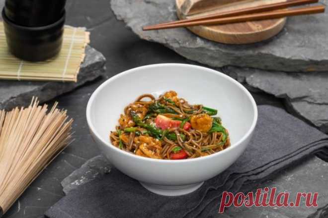 15 простых рецептов лапши вок с курицей