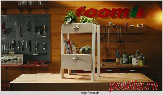 Цветочное кашпо из старых ящиков